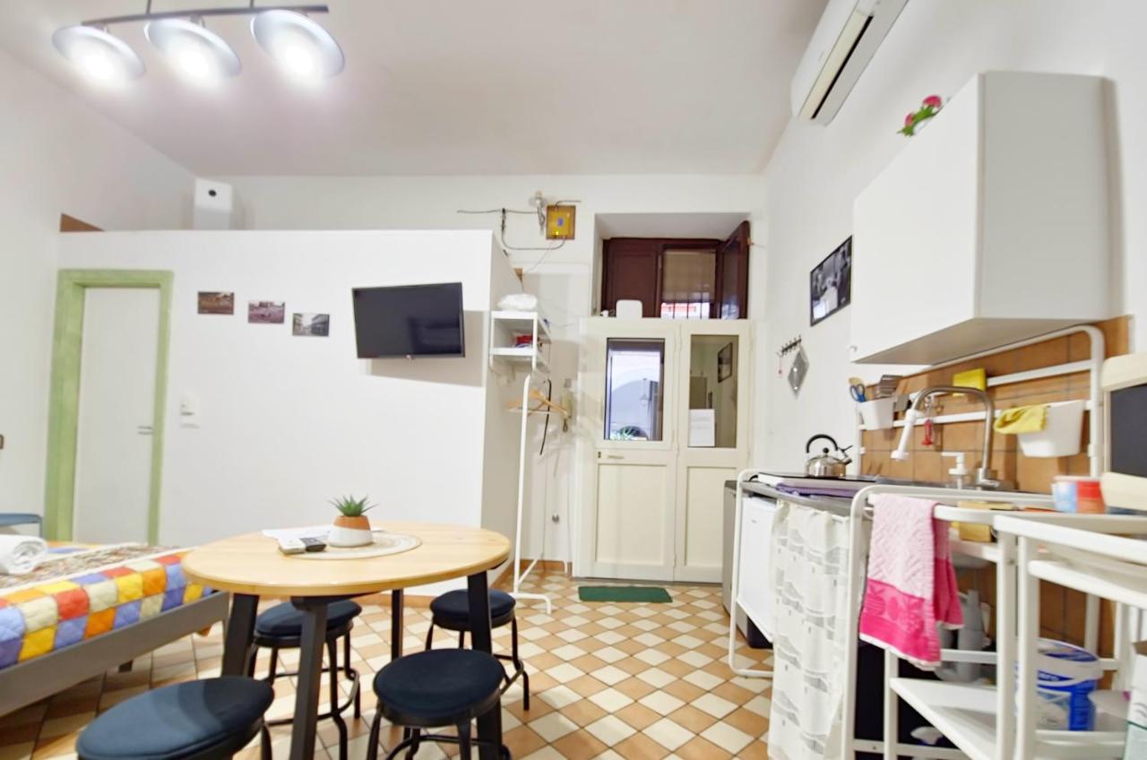 La Casina Di Promised Land Napoli Apartamento Exterior foto