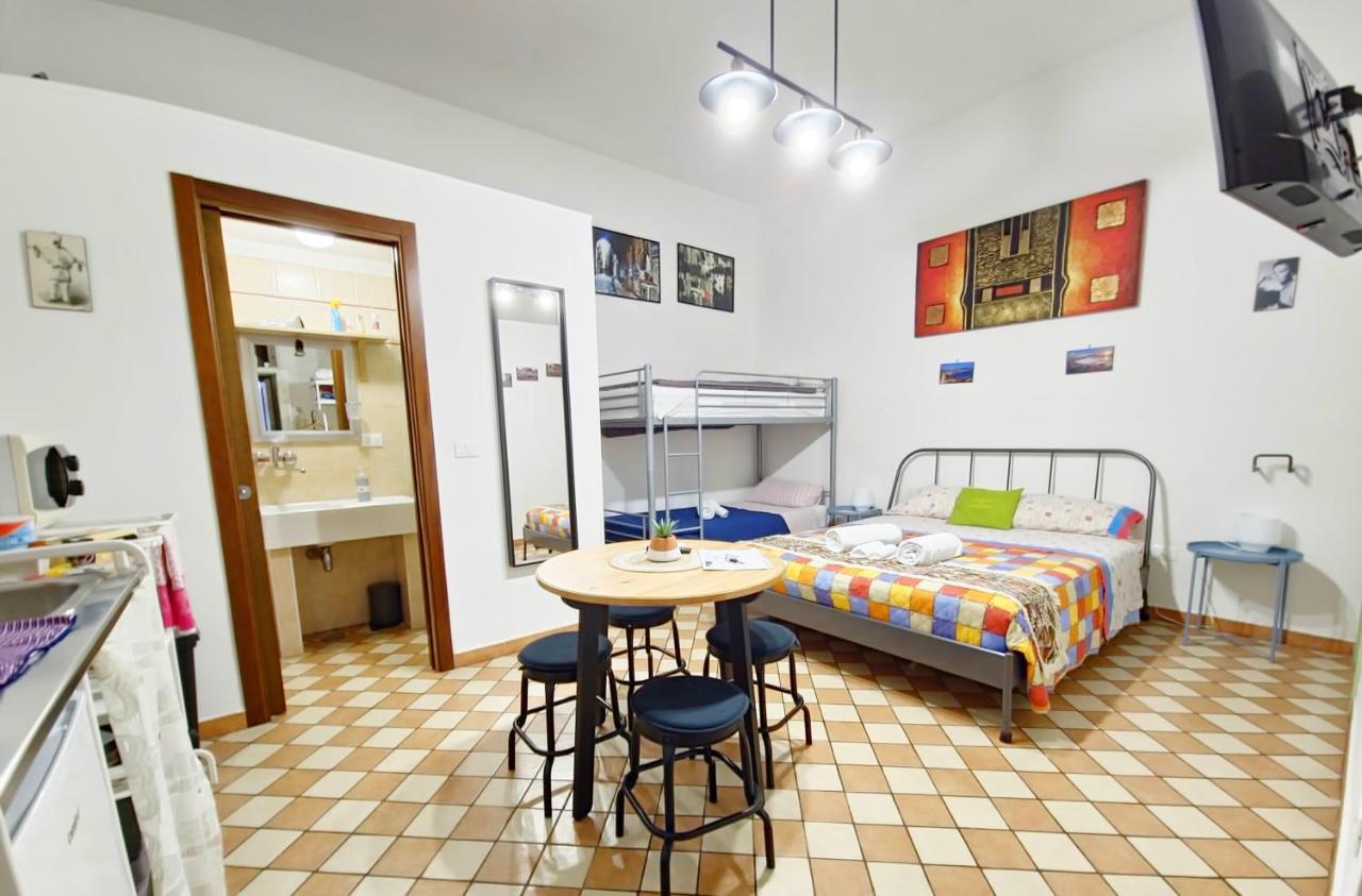 La Casina Di Promised Land Napoli Apartamento Exterior foto